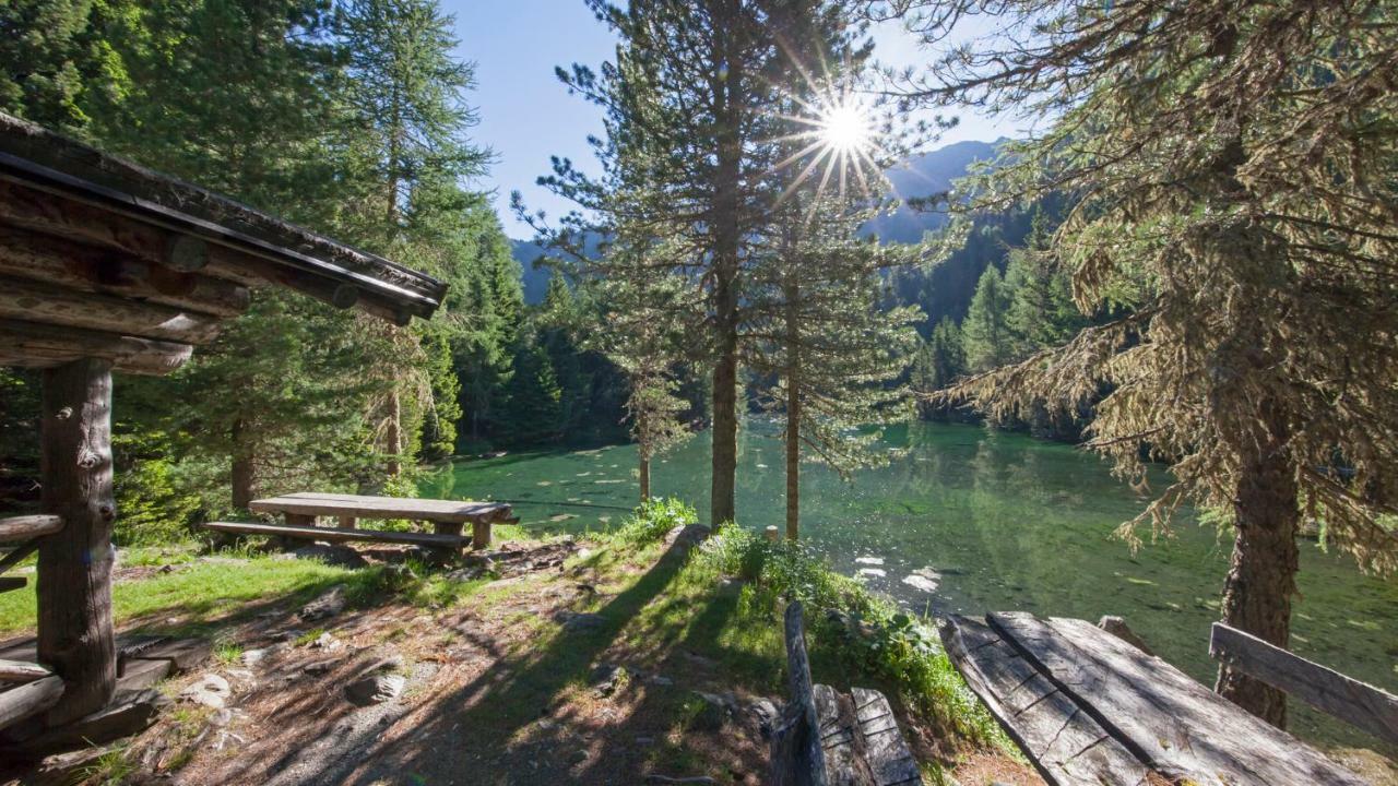 Pension Sattlerenglhof Latsch Exteriör bild